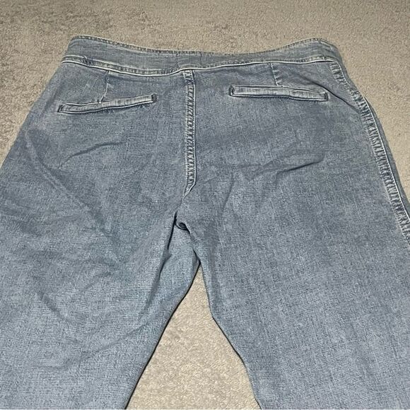 bdg zip front cropped kick flare jeans high waist size 30 VGUC - Picture 7 of 8